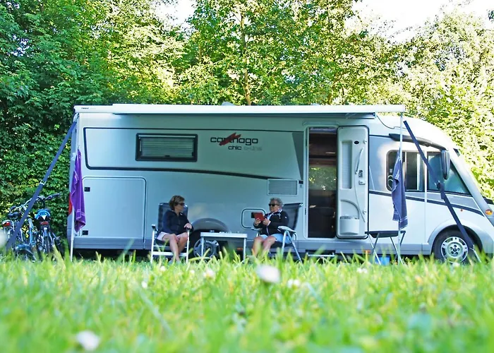 Lege Kampeerplaats + Prive Sanitair, Camping Alkenhaer