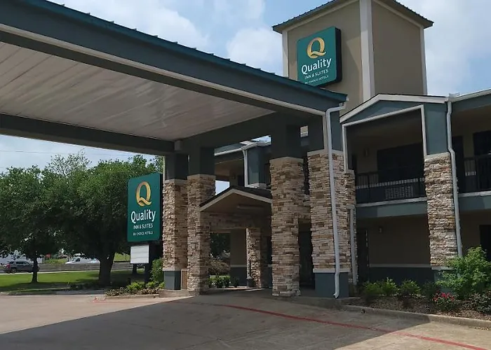 Quality Inn & Suites Garland - East Dallas