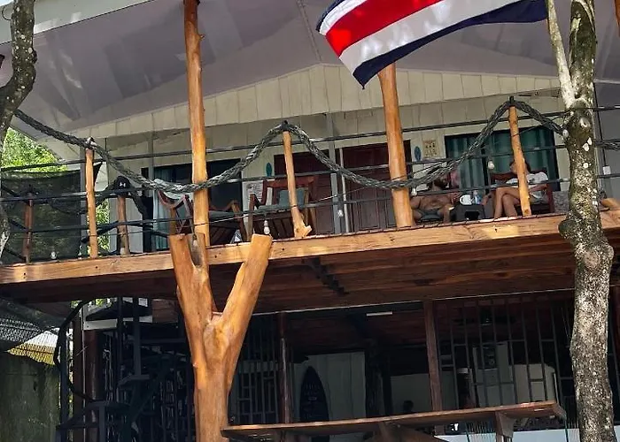 Uvita Pirates Hostel