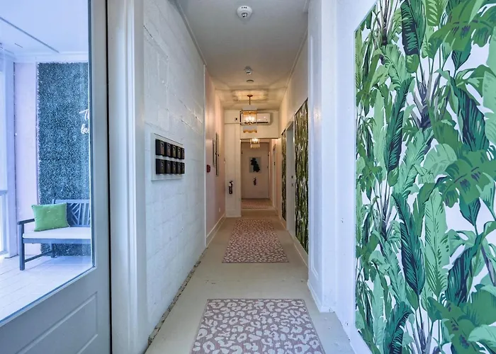 Room 3 Oleander Hotel Family-Friendly Galveston Hotel 1 Mile From Beach
