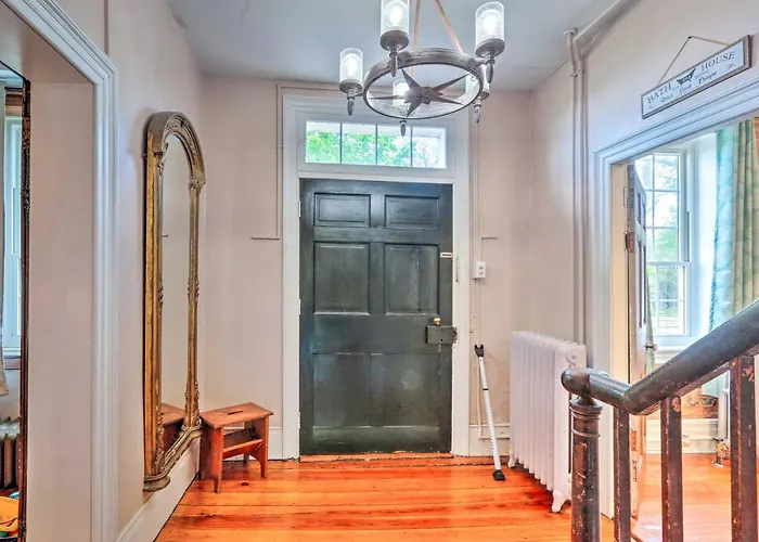 Historic 'Hammond House' W/ Wine Country View!