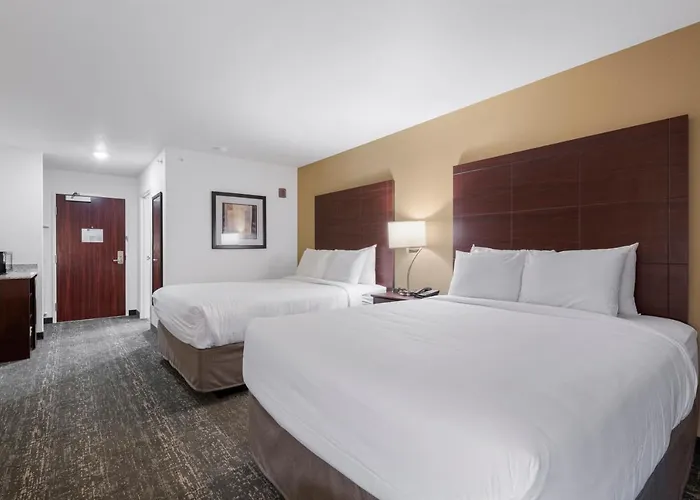Cobblestone Hotel & Suites - Urbana