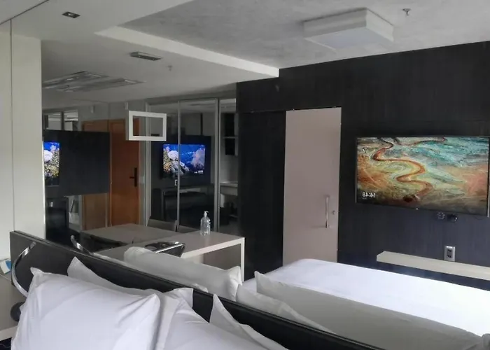 Flat Apartamento ALTÍSSIMO NÍVEL Último Andar