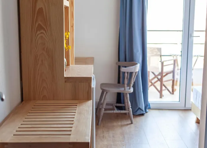 Toni Retzo Rooms