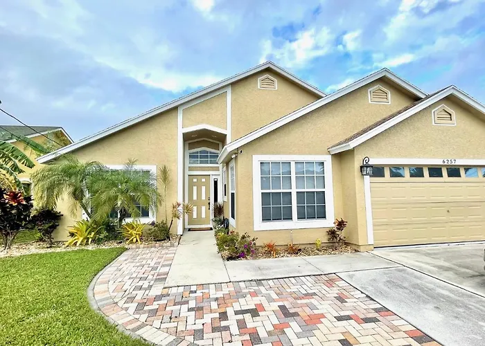 Perfect Jupiter Vacation House With Private Pool