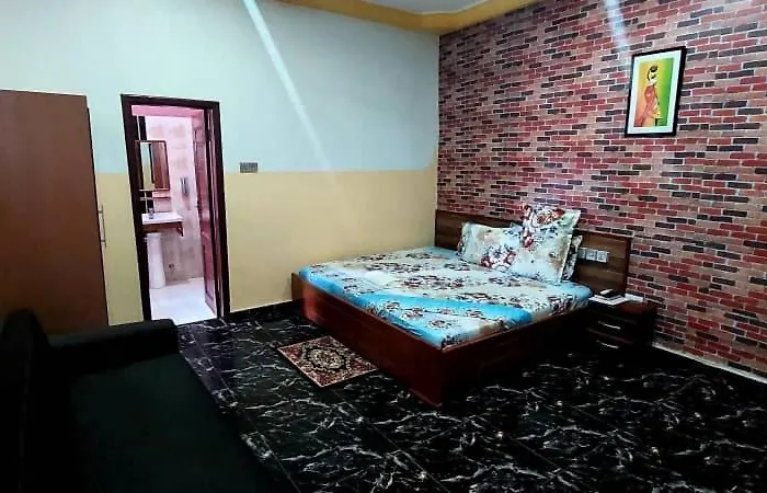 Kikis Court Resort