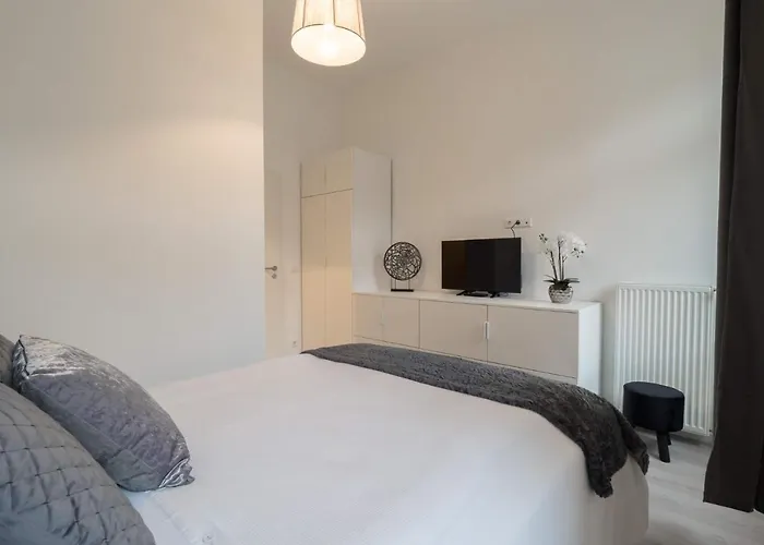 Executive Double Room With En-Suite In Guest House City Centre R4