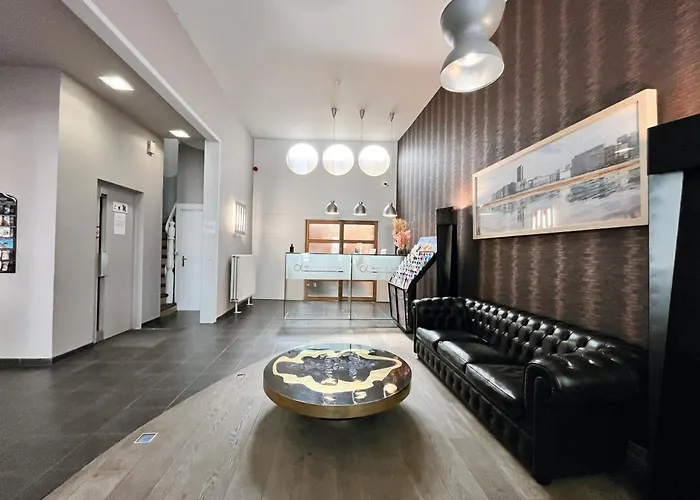 Alpha Hotel