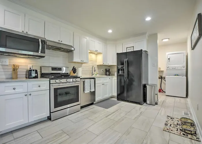 Apex Home ~ 15 Mi To Downtown Raleigh!