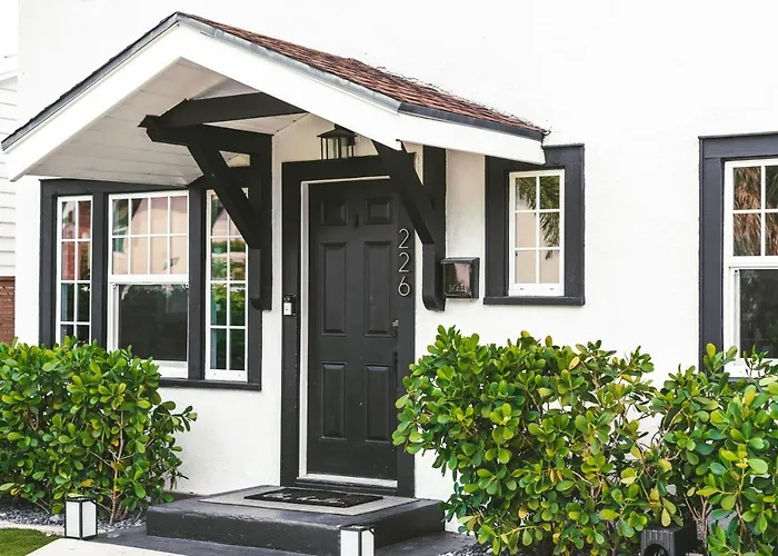 Historic Waterfront Estate With Yard & Modern Kitchen