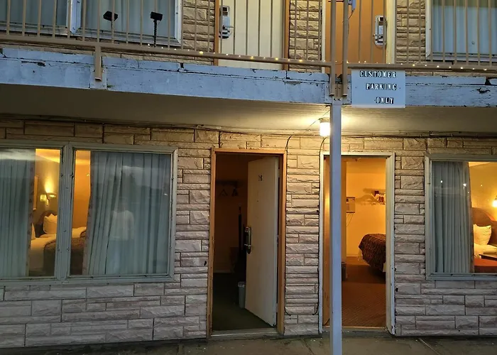 Travelors Lodge Motel & Rv Park