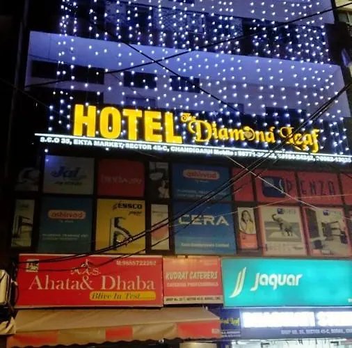 Hotel Diamond Leaf