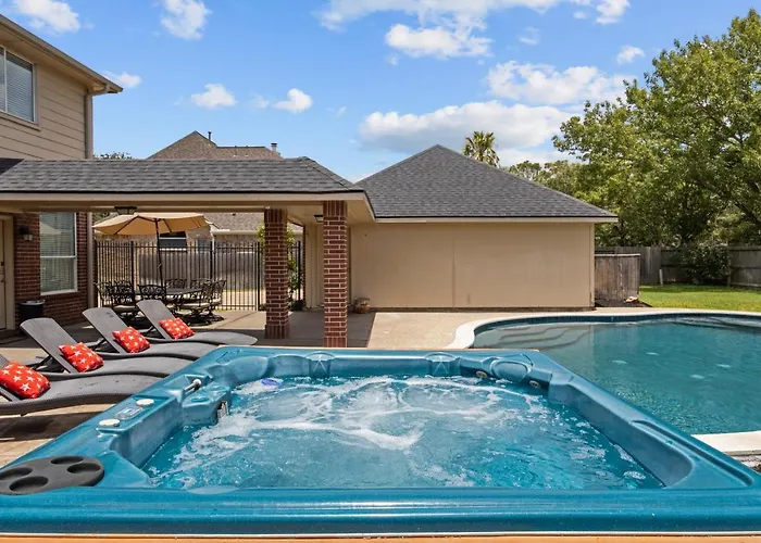 Upscale 4Br Cypress Home W Pool, Hot Tub, Theater, Sleeps 20