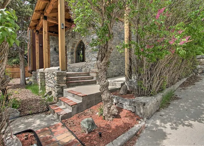 Historic Helena Retreat - Near Dtwn & Mt Helena!
