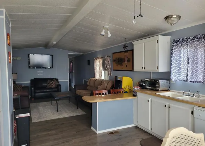 Mobilehome To Yourself 2 Rooms 1 Bath