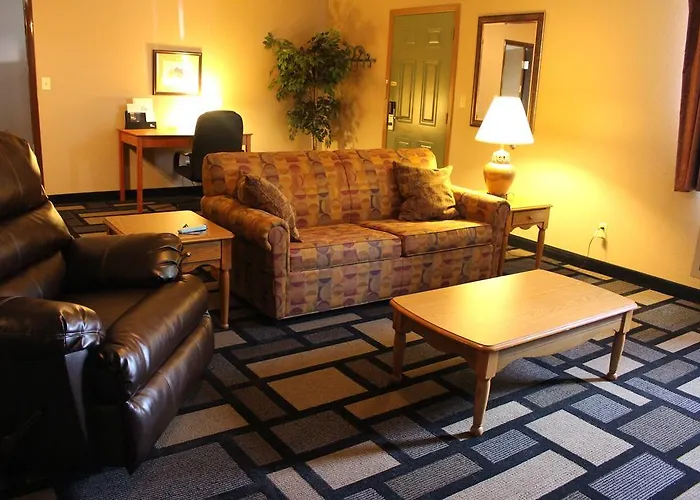 Days Inn By Wyndham Watertown