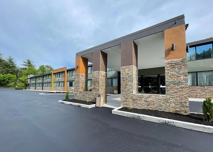 Wingate By Wyndham Lake George