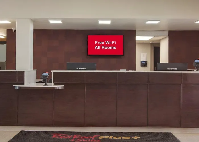 Red Roof Plus+ & Suites Erie
