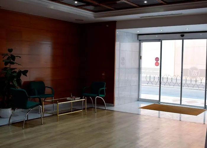 Aeropuerto Ifema Madrid Torre Premium