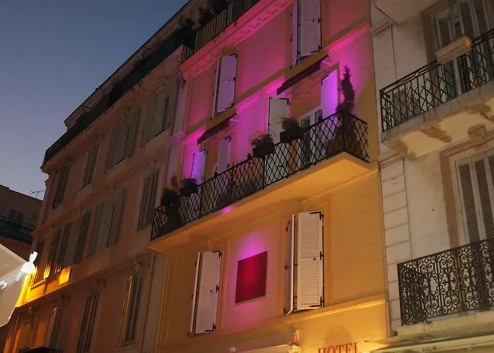 Hotel Carolina