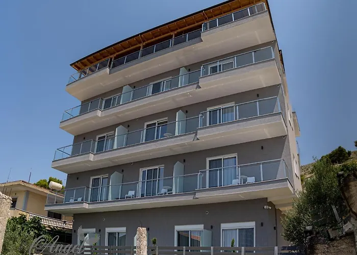 Angel Saranda Palace