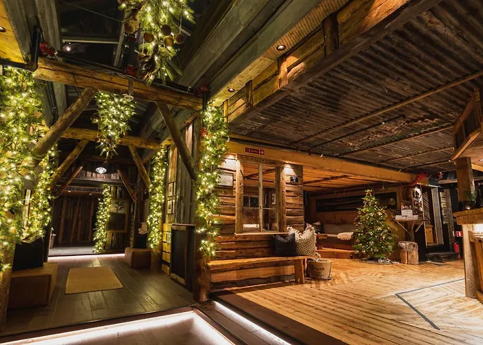 Basecamp Hotel