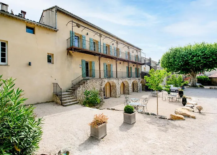 Hotel & Spa Ventoux Provence "Domaine Des Tilleuls"