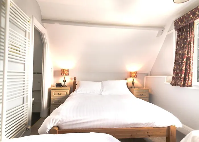 Raddicombe Lodge, Room Only Accommodation
