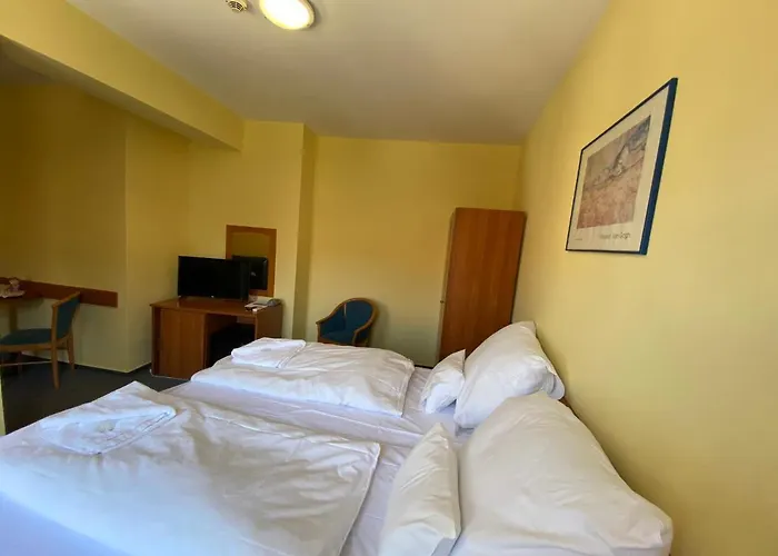Tisza Alfa Hotel