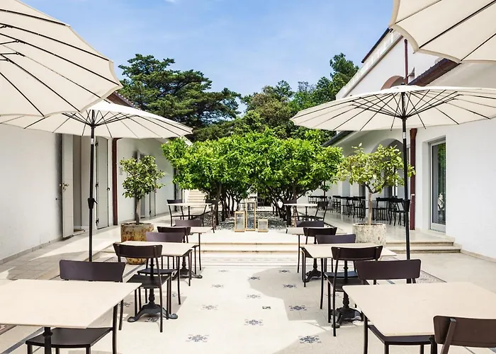 Seebay Hotel