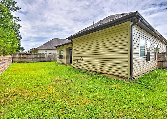 Family-Friendly Calera Getaway W/ Game Room!