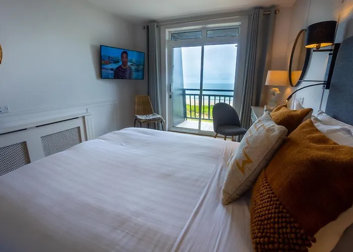 The Cliff House Hotel