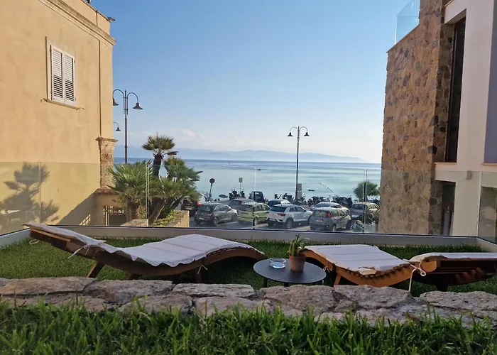 Ngonia Bay Boutique Hotel