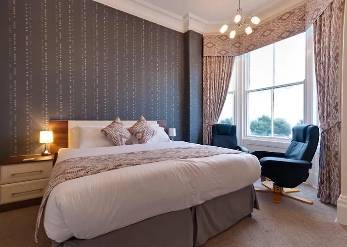 Lauriston&Lawton Court Hotel