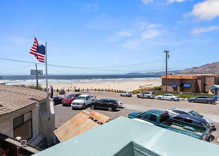 Beach House Inn&Suites