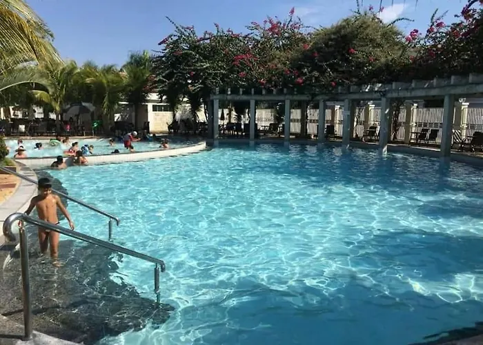 Lacqua diRoma OFICIAL, APTOS COM FOGAO, GELADEIRA, MICROONDAS, PARK AQUÁTICO 24H, ATÉ 5 PESSOAS