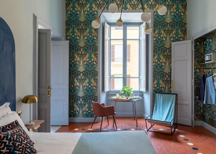 Glance In Rome Hotel