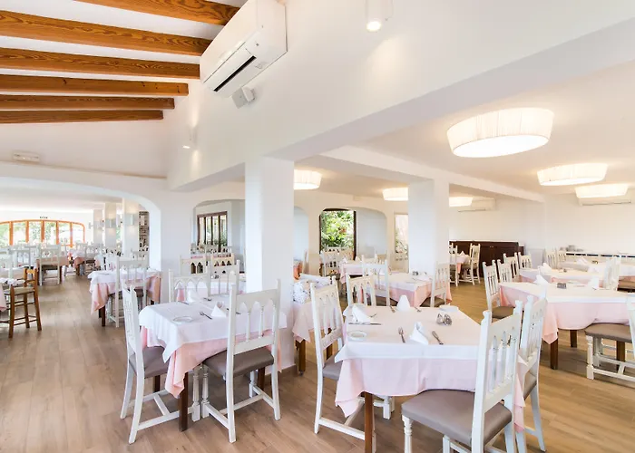 Hotel Na Taconera