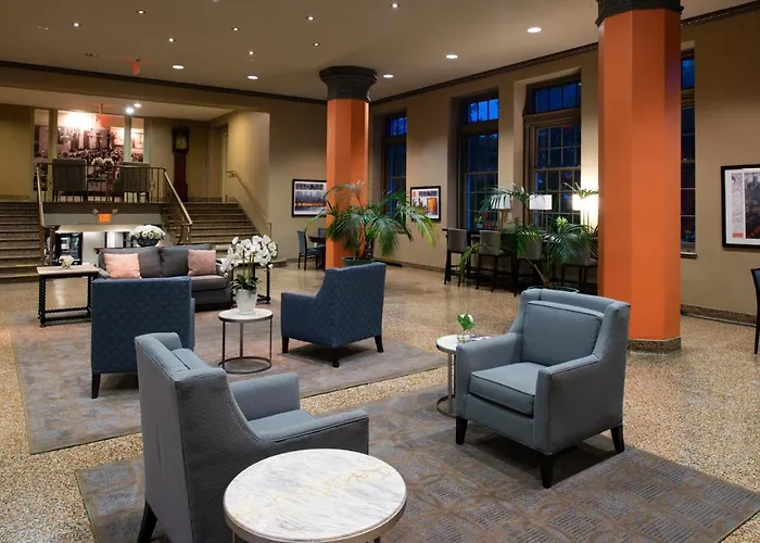 Grand Eastonian Hotel & Suites