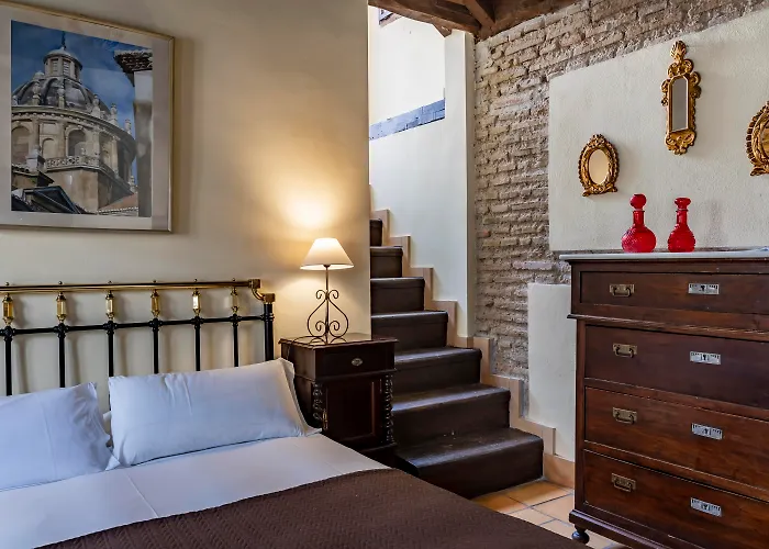 Casa Del Capitel Nazari