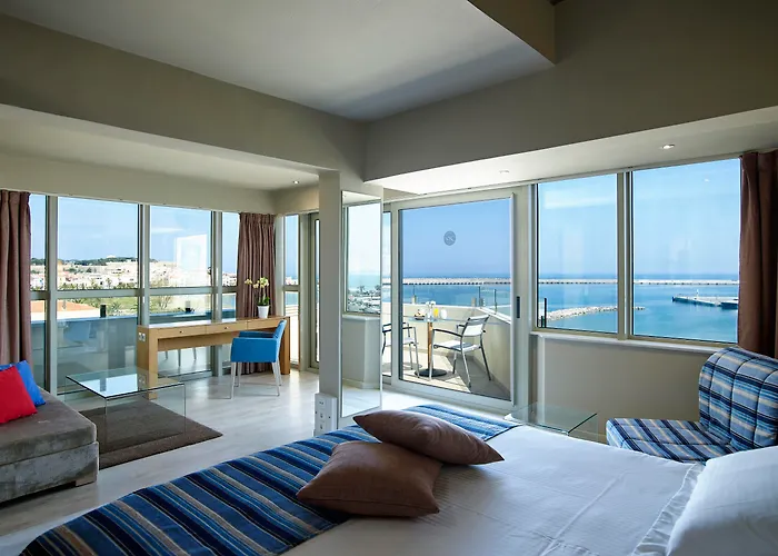 Kyma Suites Beach Hotel