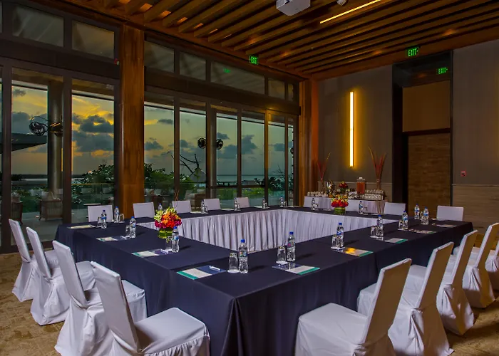 Emporio Cancun