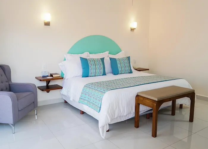 The Westmarine Waterfront Hotel