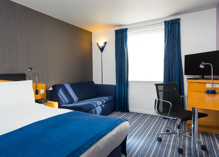 Holiday Inn Express Southampton West By Ihg
