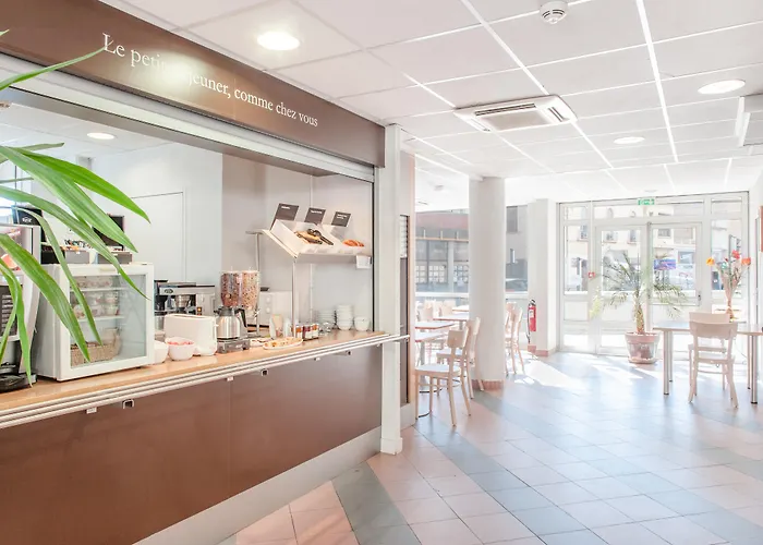 B&B Hotel Nimes Centre Arenes