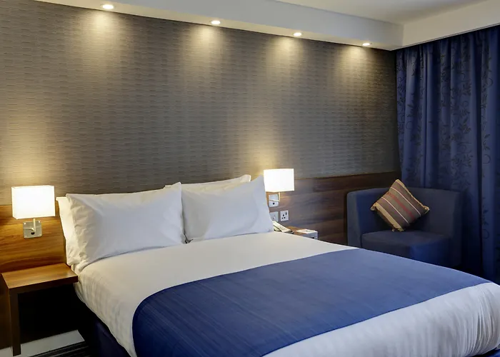 Holiday Inn Express London - Excel By Ihg
