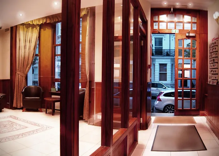 Westbury Hotel