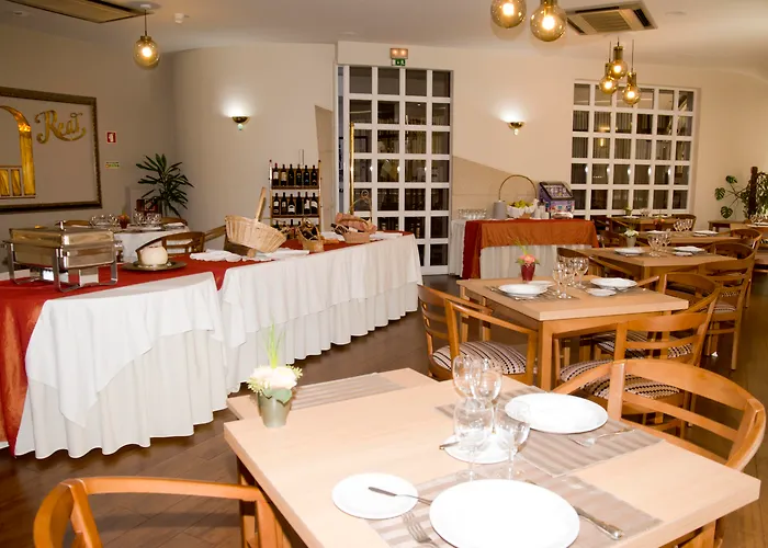 Hotel Rainha D. Amelia, Arts & Leisure