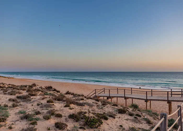 Wine & Books By The Sea, Algarve Resort