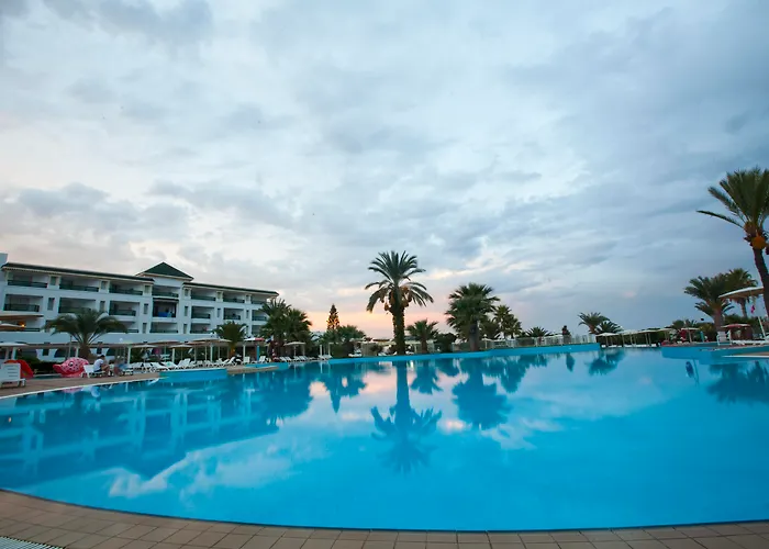 El Mouradi Palm Marina - Couple Et Famille Uniquement